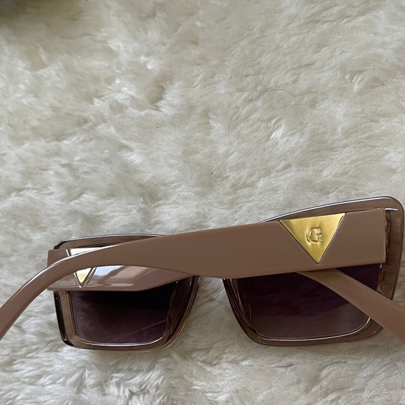 Guess Rose-Tinted Square Sunglasses